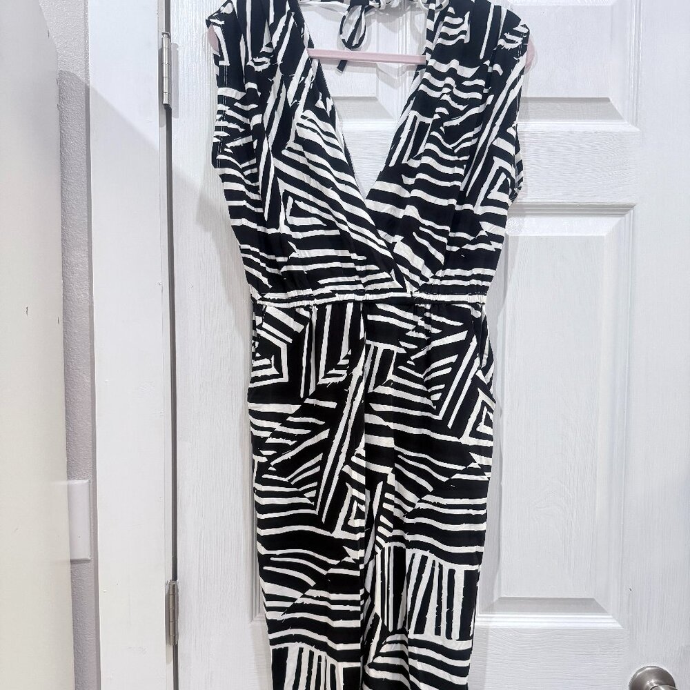 NWOT Ava Sky black white strip jumper sz S NEW